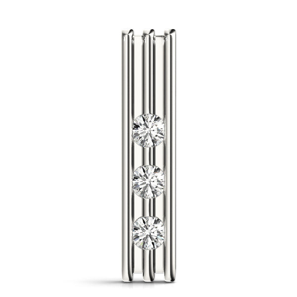 Round Diamond 3-Stone Pendant