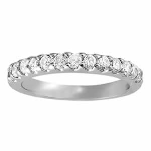 14K White Gold 1/5 ct tw Diamond Wedding Ring