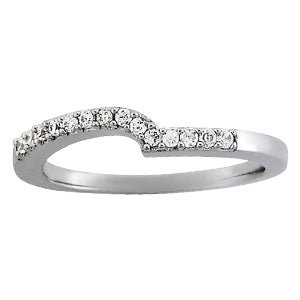 Platinum 1/8 ct tw Diamond Wedding Ring