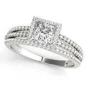 Platinum 1 1/4 ct tw Halo Diamond Engagement Ring