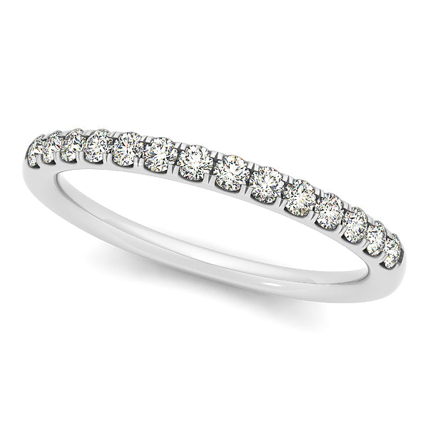 18K White Gold 1/4 ct tw Diamond Wedding Ring
