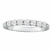 14K White Gold 1/5 ct tw Diamond Wedding Ring