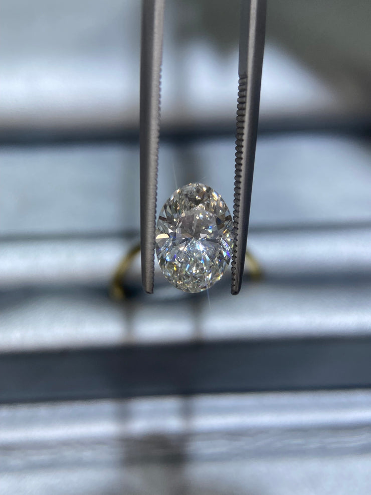 1.80 CT Oval Diamond G VS1 itouch Diamonds